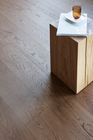 Timberwise ek Caramel – bilden visar Classic / Natur, borstad / oljevaxad. Vägledande prov; annan vald sortering eller yta kan avvika.