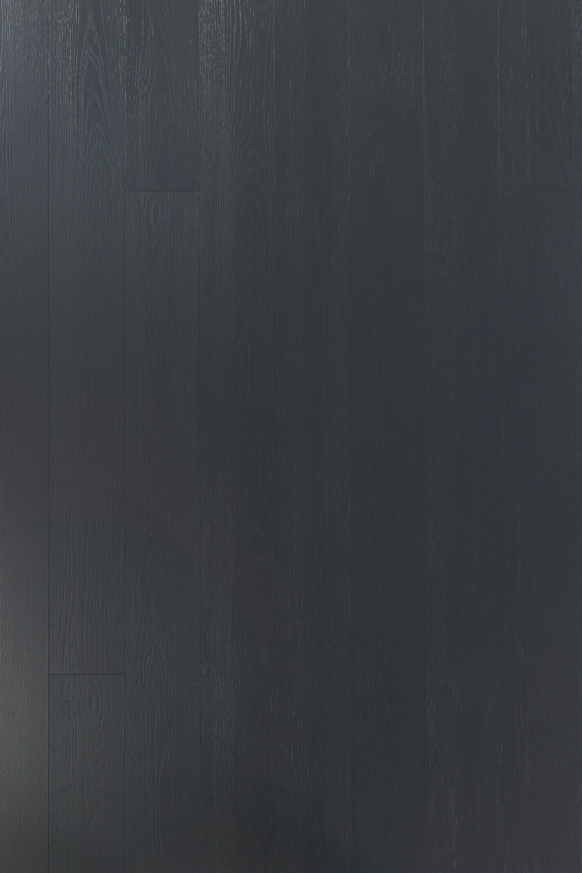 Timberwise ek Coal. Sortering är inte angiven. Vägledande prov; ytbehandling och plankmått är inte verifierade.