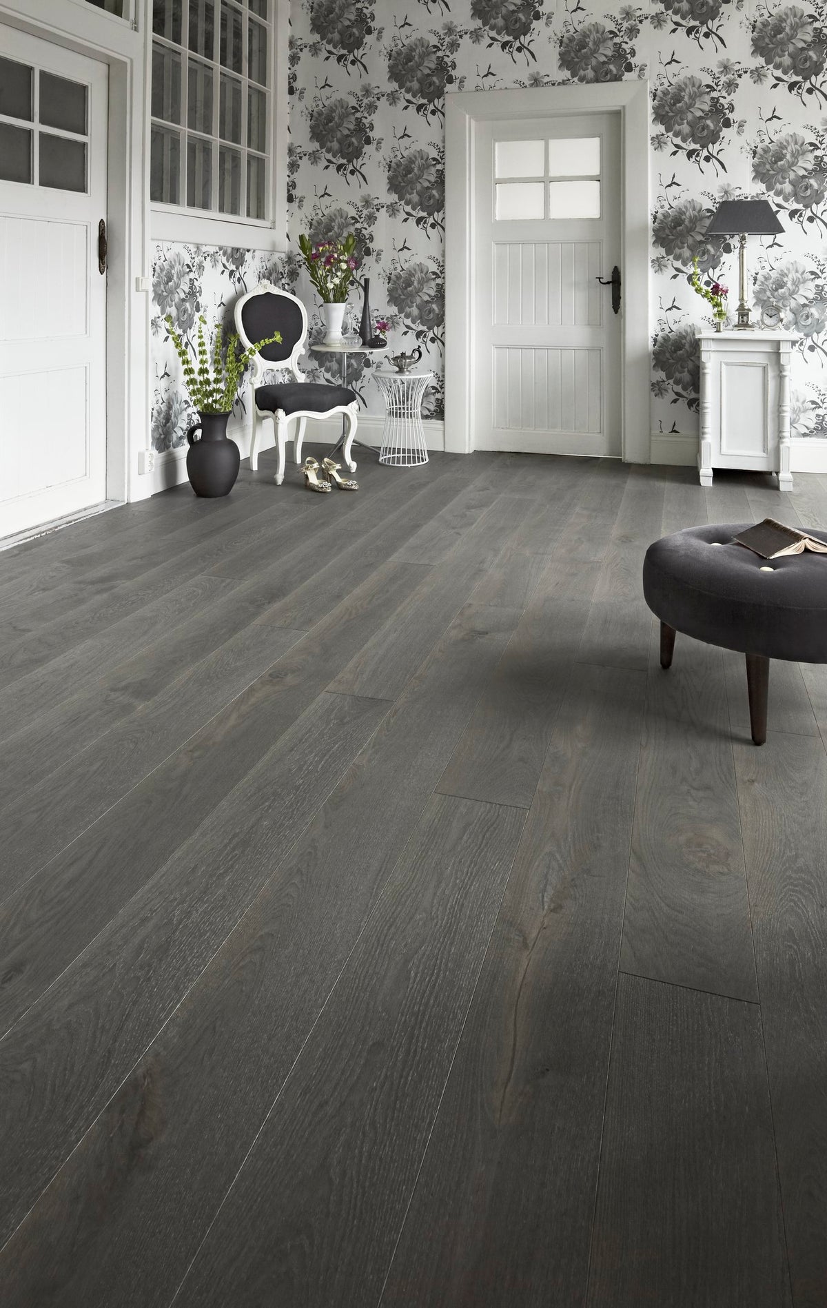 Timberwise ek Ylläs – miljöbild från Timberwise. Bildens filnamn styrker kulören; sortering, ytbehandling och plankmått framgår endast när det anges i källnamnet. Referensbild.