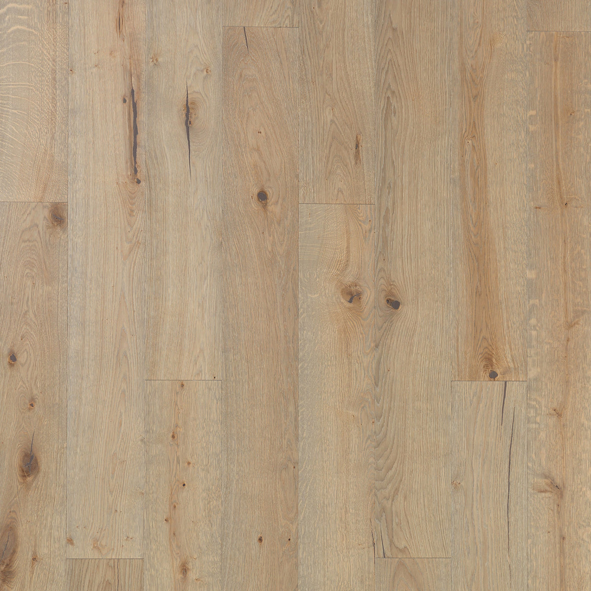 Timberwise Ekplanka Suomu – kvadratisk produktbild ovanifrån med plankorna vertikalt. Vägledande kulörreferens; sortering, ytbehandling och plankmått kan avvika.